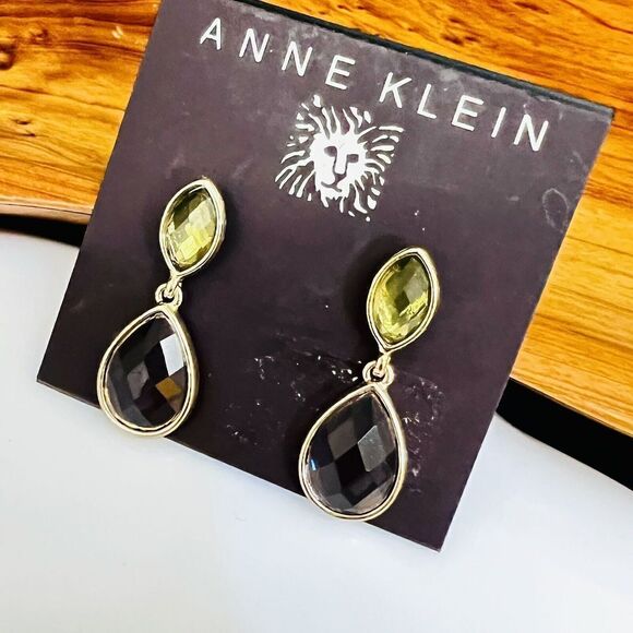 Anne Klein AK Earrings Pink Green Crystals Dangle Drop Gold Tone Pierced 1079 - Picture 5 of 8